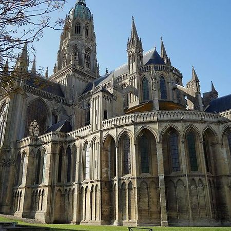 Maison De Ville Chaleureuse Au Coeur De Bayeux Kültér fotó